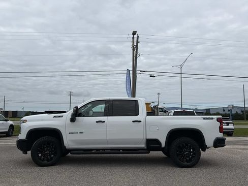 Used 2026 Chevrolet Silverado 2500 LTZ w/ Trail Boss Package AWD/4WD image 12