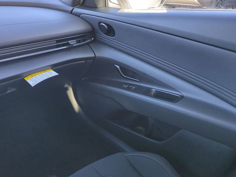 New 2026 Hyundai Elantra Sport image 18