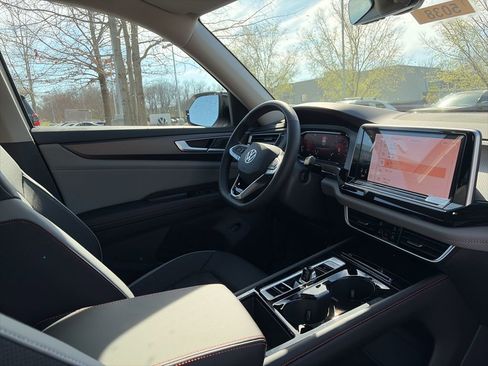 New 2026 Volkswagen Atlas Peak Edition AWD/4WD image 29