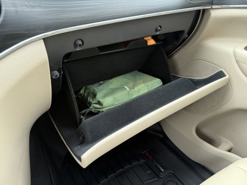 Used 2020 Jeep Grand Cherokee Limited image 34