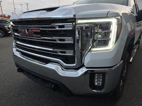 Used 2022 GMC Sierra 3500 SLE w/ SLE Convenience Package image 12