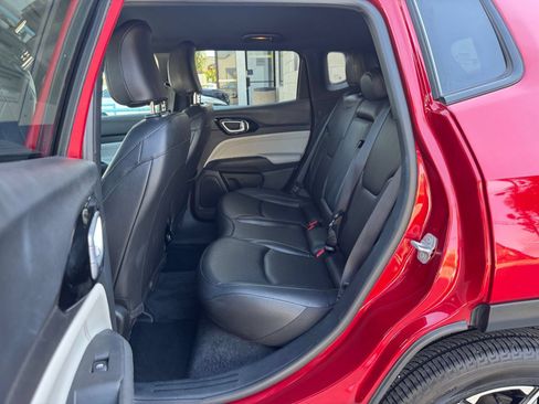 Used 2025 Jeep Compass Limited AWD/4WD image 26