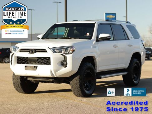 Used 2021 Toyota 4Runner SR5 Premium w/ Moonroof Package image 3