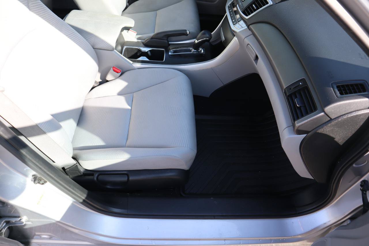Used 2015 Honda Accord LX image 23