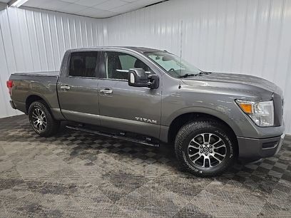 Used 2021 Nissan Titan SV w/ SV Convenience Package
