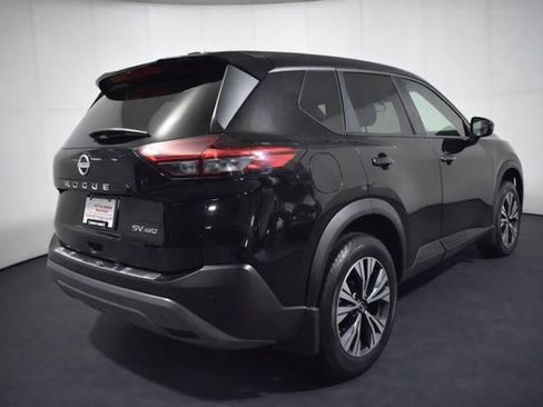 Certified 2022 Nissan Rogue SV image 4