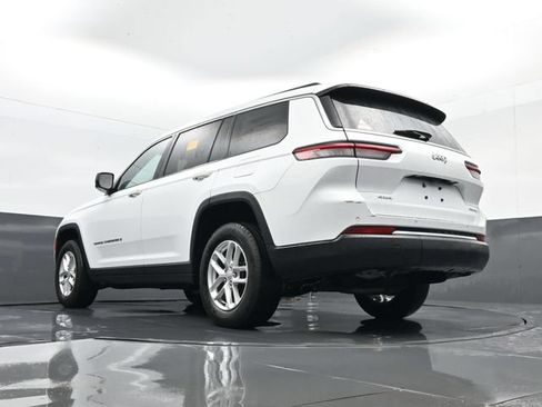 Used 2023 Jeep Grand Cherokee L Laredo AWD/4WD image 23