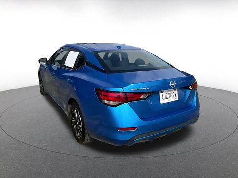 Used 2025 Nissan Sentra SV FWD image 10