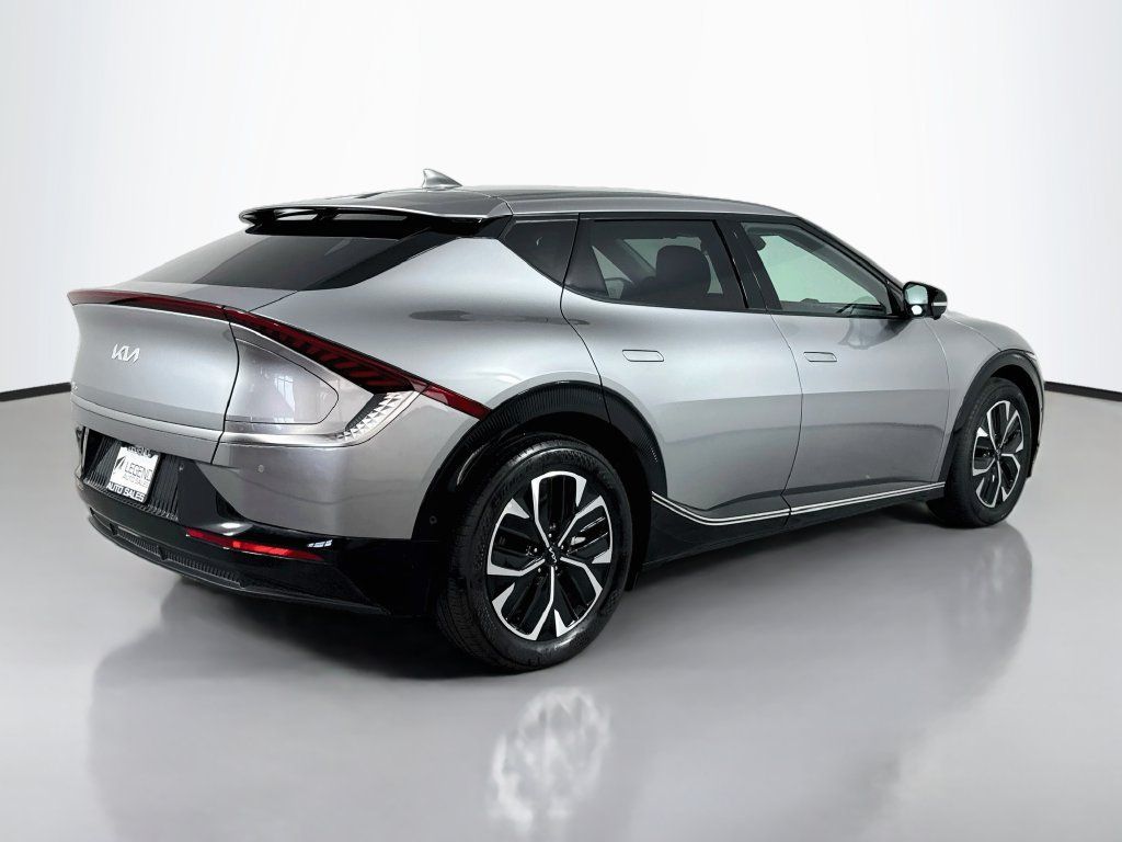 Used 2023 Kia EV6 Wind w/ Wind Technology Package AWD/4WD image 6