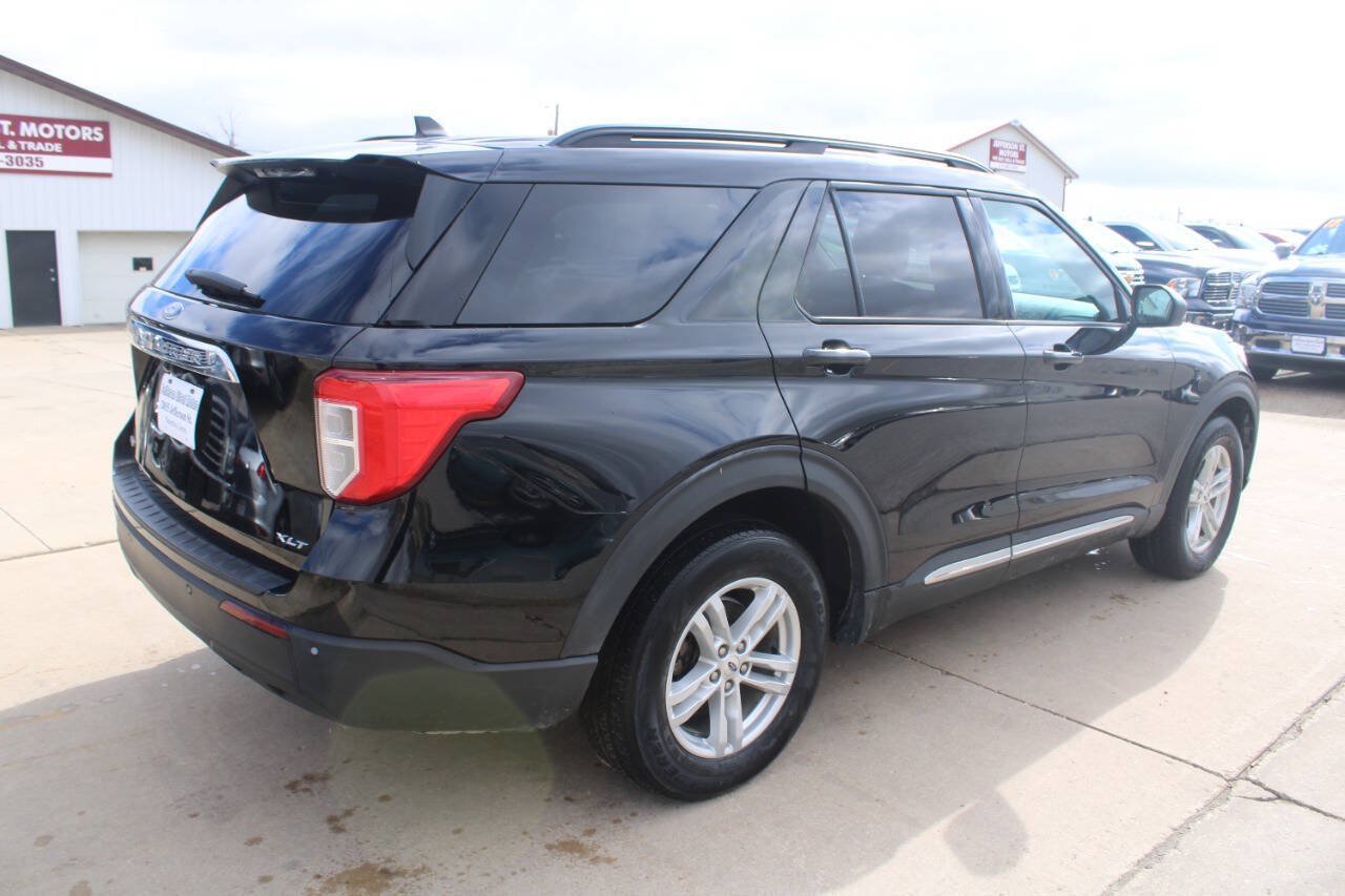 Used 2022 Ford Explorer XLT AWD/4WD image 8