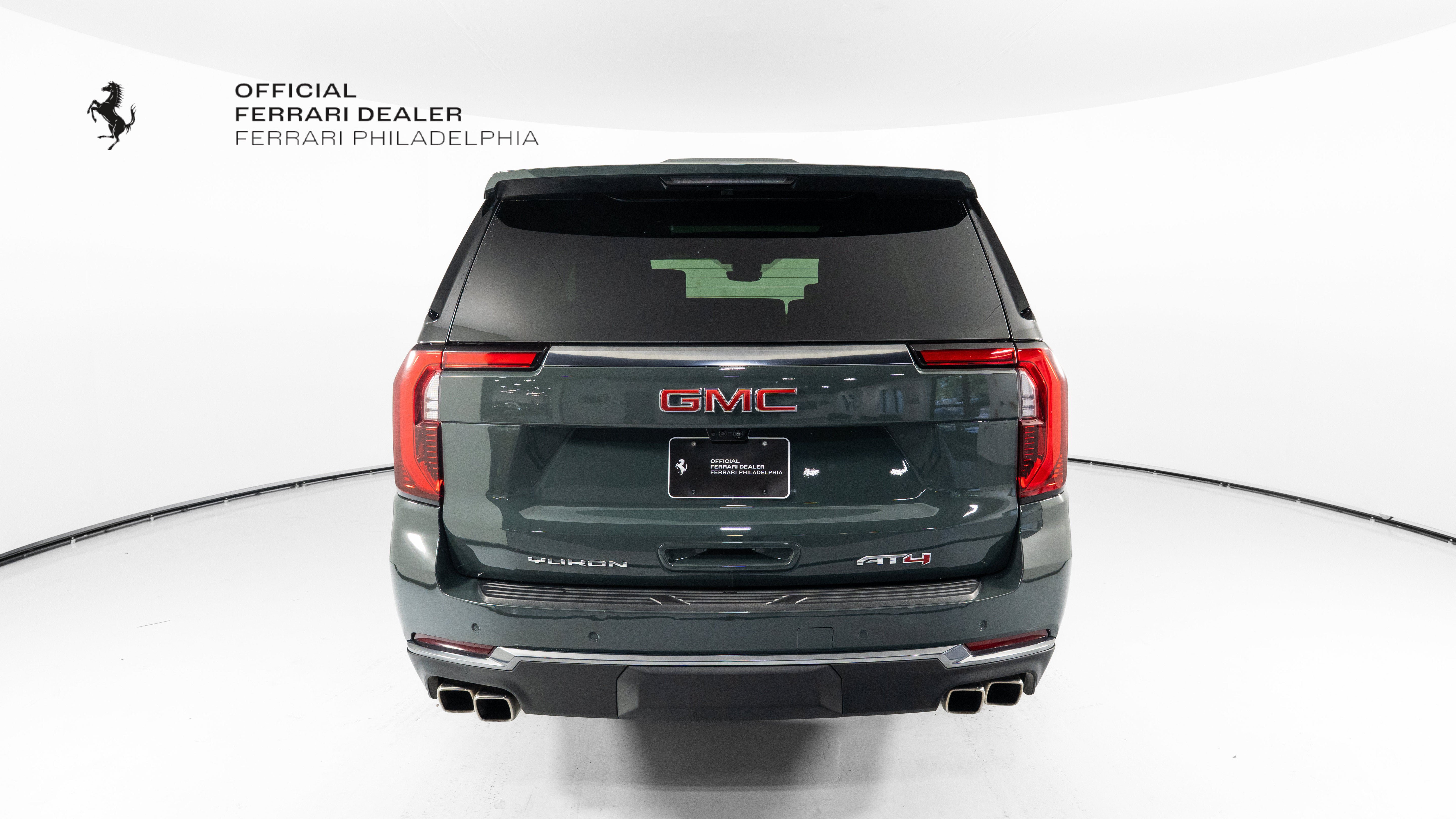 Used 2025 GMC Yukon AT4 w/ AT4 Premium Plus Package AWD/4WD image 6