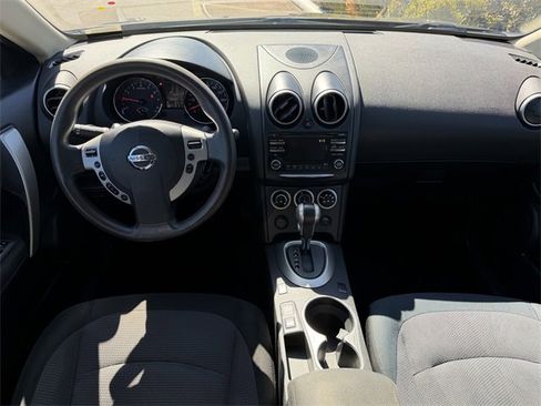 Used 2013 Nissan Rogue SV image 9