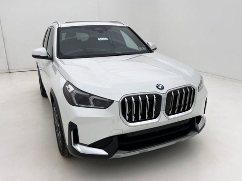 New 2026 BMW X1 xDrive28i w/ Convenience Package image 3