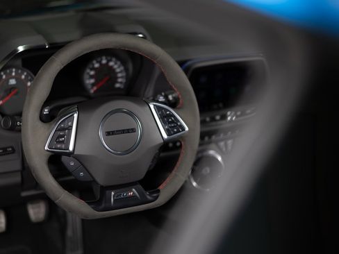 Used 2022 Chevrolet Camaro ZL1 image 20