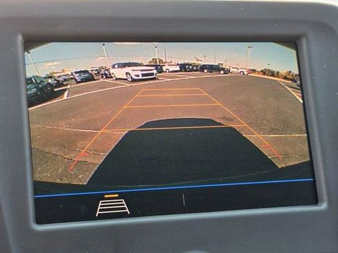 Used 2021 Chevrolet Equinox LT image 40