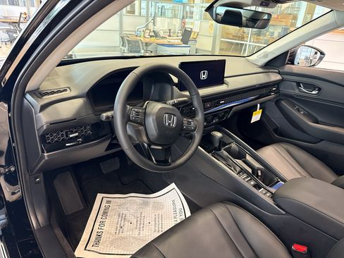 New 2026 Honda Accord EX-L image 9