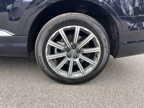 Used 2018 Audi Q7 3.0T Premium Plus w/ Premium Plus Package image 38