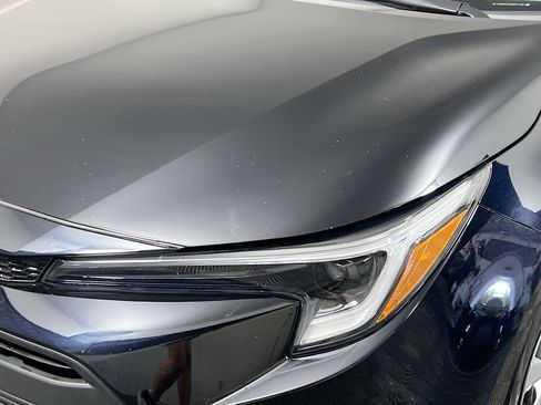 Used 2025 Toyota Corolla LE FWD image 11