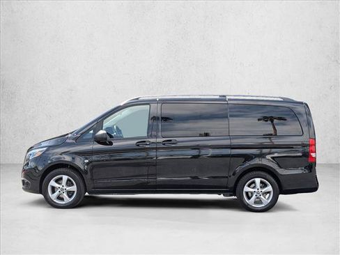Used 2018 Mercedes-Benz Metris Passenger image 9