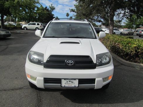 Used 2005 Toyota 4Runner Sport AWD/4WD image 2