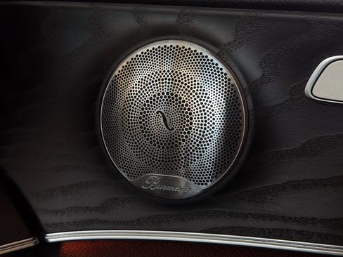 Used 2018 Mercedes-Benz E 300 image 27
