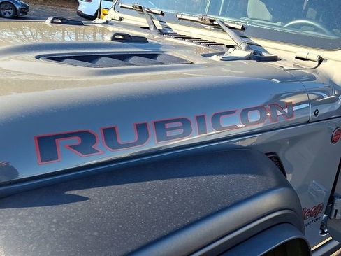 Used 2021 Jeep Gladiator Rubicon w/ LED Lighting Group image 38