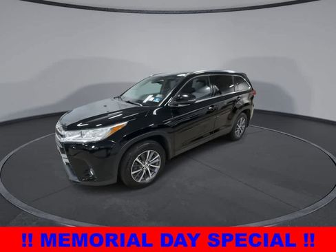 Used 2019 Toyota Highlander XLE w/ Protection Package #3 AWD/4WD image 4