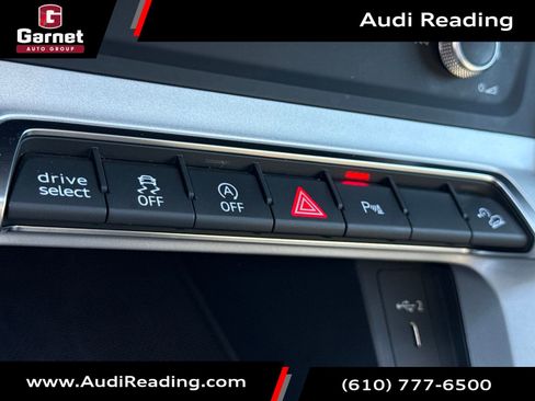Used 2025 Audi Q3 2.0T Premium image 35