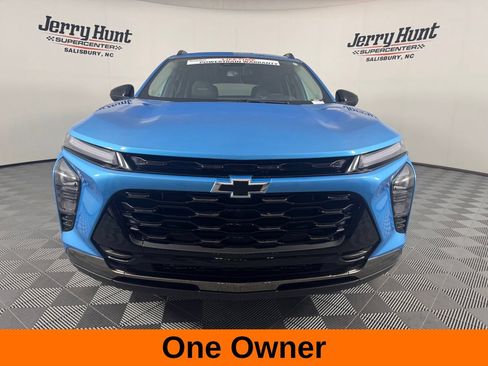 Used 2025 Chevrolet Trax ACTIV w/ Sunroof Package FWD image 4