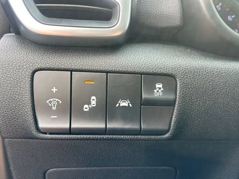 Used 2018 Kia Sportage LX w/ LX Technology Package AWD/4WD image 19
