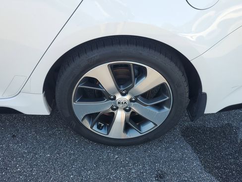 Used 2019 Kia Optima S image 37