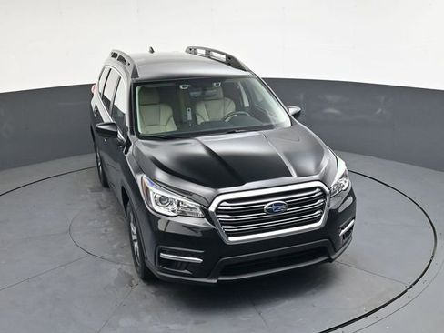 Used 2019 Subaru Ascent Premium image 31