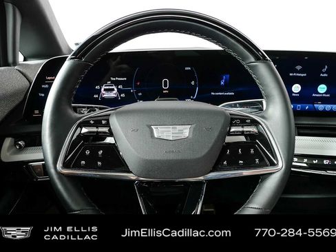 Used 2025 Cadillac Optiq Luxury 2 w/ LPO, Floor Liner Package AWD/4WD image 10