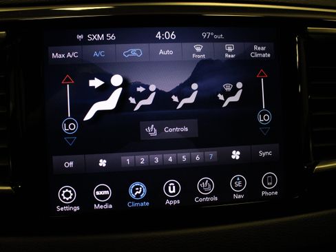 Used 2018 Chrysler Pacifica Touring-L Plus w/ Advanced Safetytec Group FWD image 27