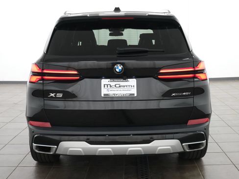 Used 2024 BMW X5 xDrive40i w/ Parking Assistance Package AWD/4WD image 4