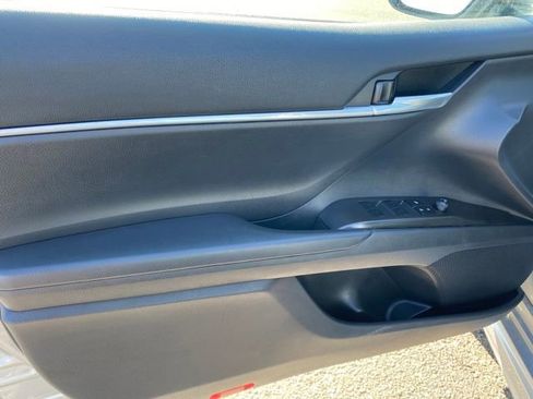 Used 2023 Toyota Camry SE image 14