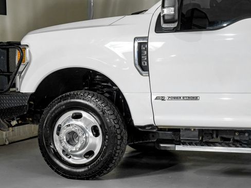 Used 2022 Ford F350 Lariat w/ Lariat Value Package AWD/4WD image 12