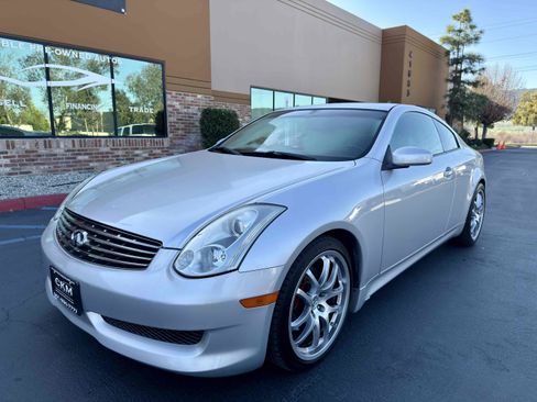 Used 2007 INFINITI G35 Coupe w/ Premium Pkg image 4