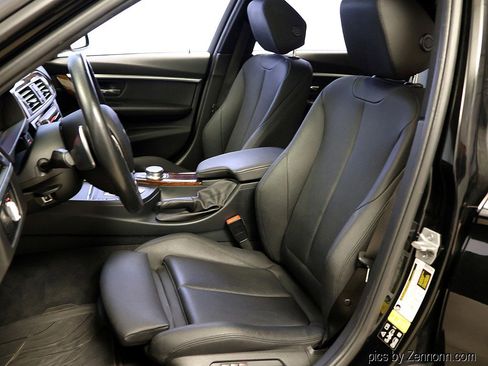 Used 2018 BMW 330i xDrive Sedan image 10