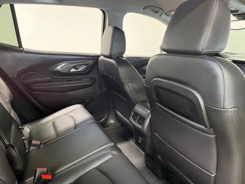 Used 2024 GMC Terrain SLT FWD image 14