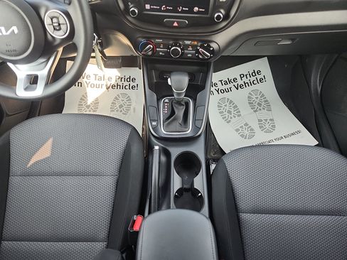 Used 2022 Kia Soul LX w/ Technology Package FWD image 19