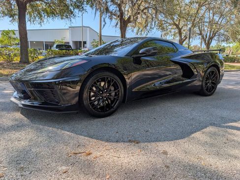 Used 2024 Chevrolet Corvette Stingray Convertible w/ Z51 Performance Package image 3