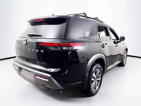 New 2026 Nissan Pathfinder SL image 5