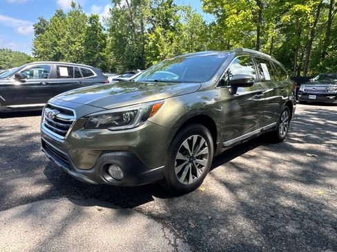Used 2019 Subaru Outback 2.5i Touring AWD/4WD image 7