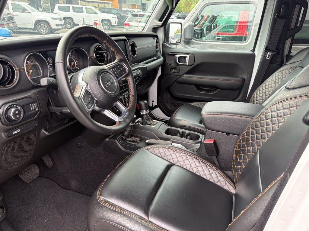 Used 2023 Jeep Gladiator Overland AWD/4WD image 4