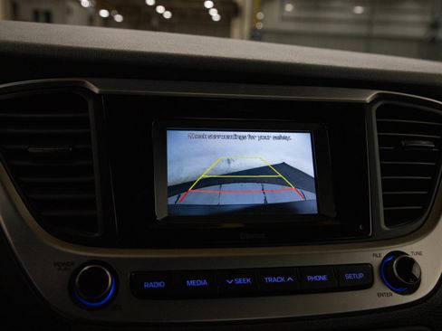 Used 2018 Hyundai Accent SE FWD image 25