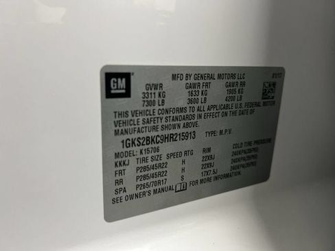 Certified 2017 GMC Yukon SLT w/ Premium Edition AWD/4WD image 35