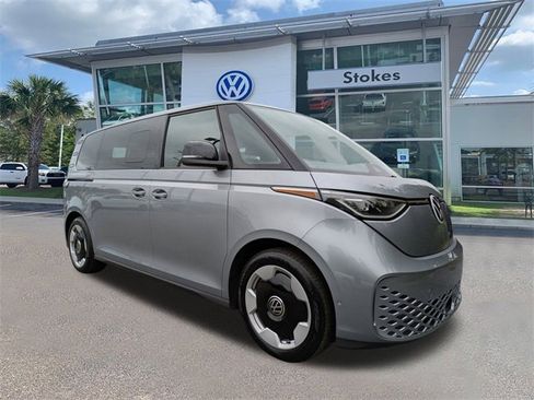 New 2025 Volkswagen ID. Buzz Pro S image 2