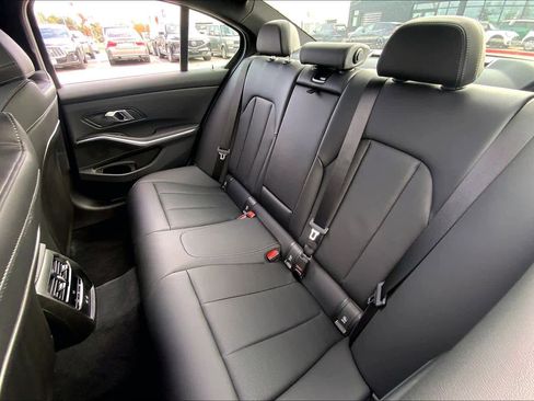Certified 2025 BMW 330i Sedan image 20