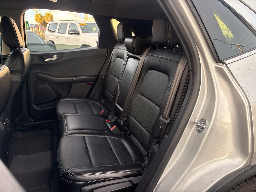 Used 2020 Ford Escape Titanium w/ Titanium Premium Package 2.0 AWD/4WD image 15
